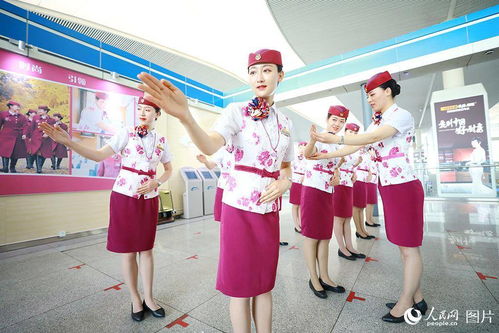 動妹強化禮儀培訓，精心備戰全國鐵路7.1調圖服務